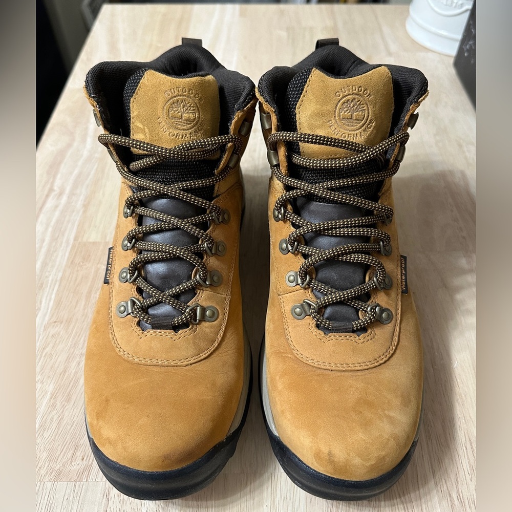Timberland White Ledge Size 10 - Picture 2 of 6